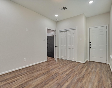 18147 Firepine Lane - Photo Thumbnail 16