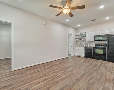 18147 Firepine Lane - Photo Thumbnail 6