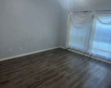 16911 Tranquill Drive - Photo Thumbnail 27