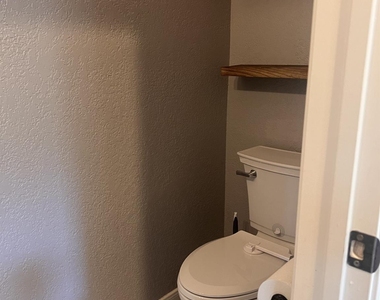 9327 Restover Lane - Photo Thumbnail 6