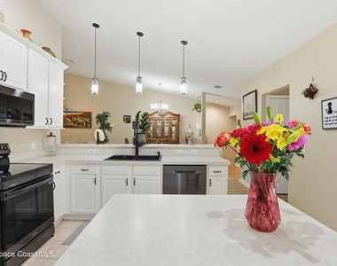 700 Trotter Lane - Photo Thumbnail 10