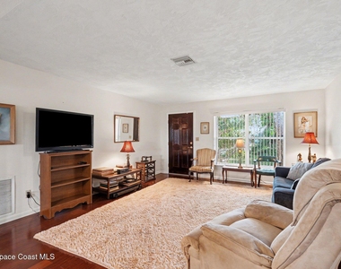 108 Delvalle Street - Photo Thumbnail 4