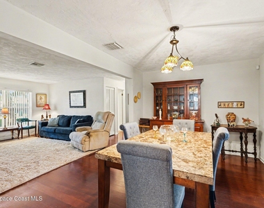 108 Delvalle Street - Photo Thumbnail 7