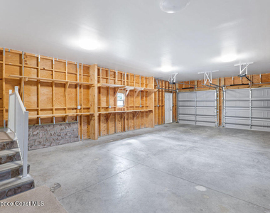 805 Beech Court - Photo Thumbnail 16