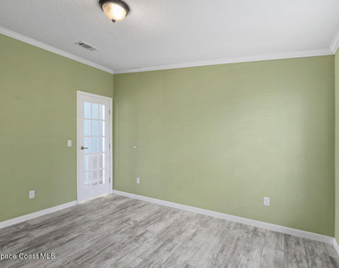 805 Beech Court - Photo Thumbnail 11