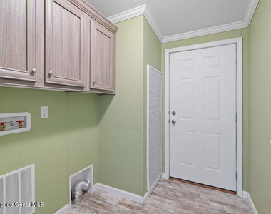 805 Beech Court - Photo Thumbnail 15