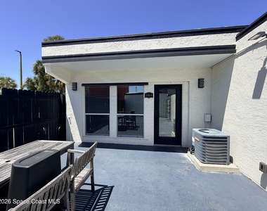 1464 Guava Avenue - Photo Thumbnail 3