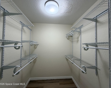 1464 Guava Avenue - Photo Thumbnail 7