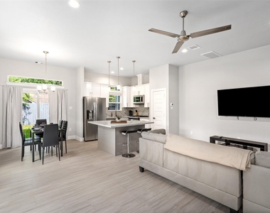 6720 Lozier Street - Photo Thumbnail 7