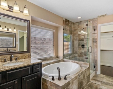 20518 Indian Grove Lane - Photo Thumbnail 11