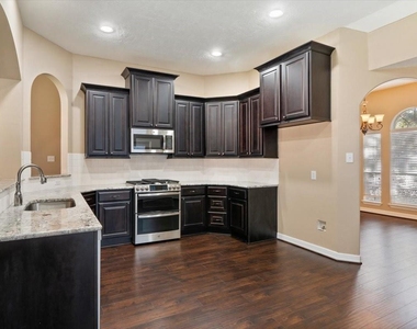20518 Indian Grove Lane - Photo Thumbnail 6