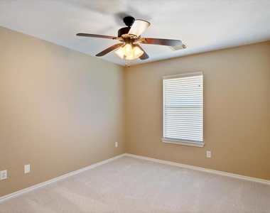 20518 Indian Grove Lane - Photo Thumbnail 17