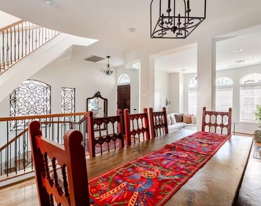 6515 Minola Street - Photo Thumbnail 4