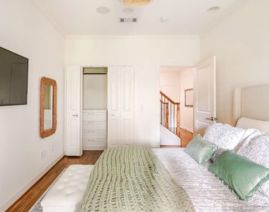6515 Minola Street - Photo Thumbnail 24