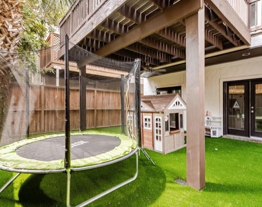 6515 Minola Street - Photo Thumbnail 31