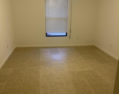 790 Luminary Circle - Photo Thumbnail 13