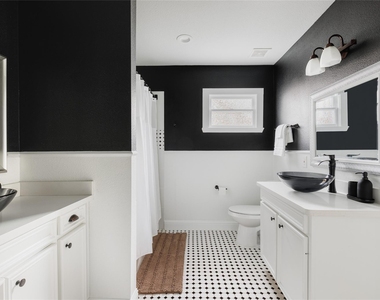 2903 Wichita Street - Photo Thumbnail 9