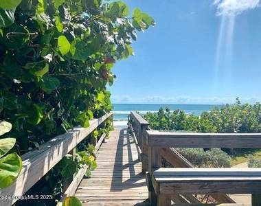 3243 Beach View Way - Photo Thumbnail 24