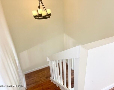 3243 Beach View Way - Photo Thumbnail 15