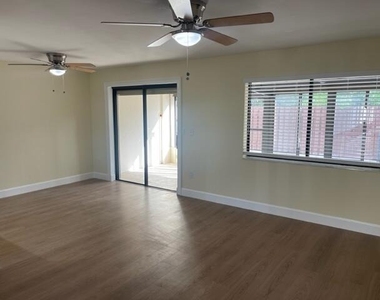 3243 Beach View Way - Photo Thumbnail 1