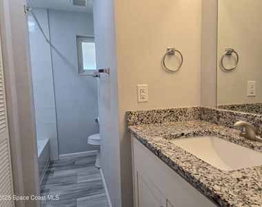 780 Mohawk Avenue - Photo Thumbnail 10