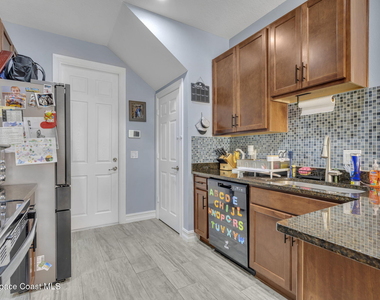 1445 Isabella Drive - Photo Thumbnail 17