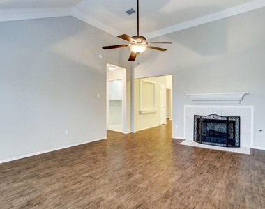 3806 Flatwood Drive - Photo Thumbnail 18