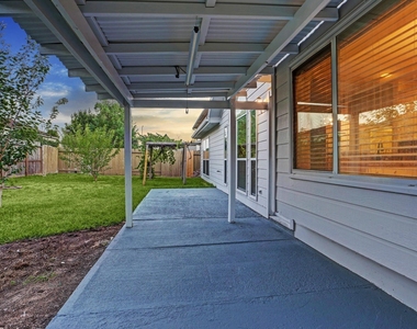 3806 Flatwood Drive - Photo Thumbnail 3