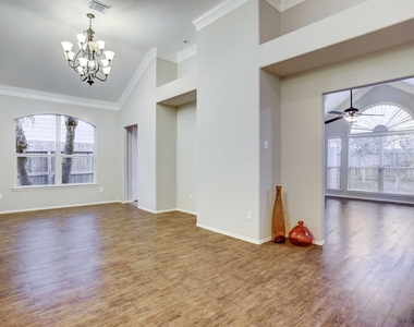 3806 Flatwood Drive - Photo Thumbnail 24