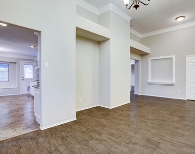 3806 Flatwood Drive - Photo Thumbnail 22