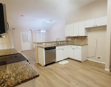 16215 Brinton Court - Photo Thumbnail 7