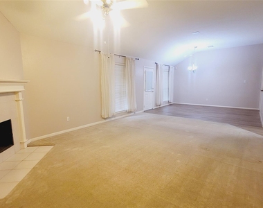16215 Brinton Court - Photo Thumbnail 10