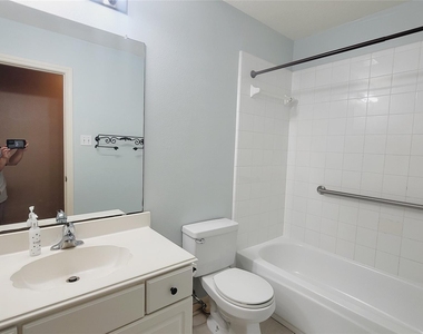16215 Brinton Court - Photo Thumbnail 18