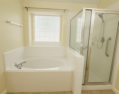 16215 Brinton Court - Photo Thumbnail 13
