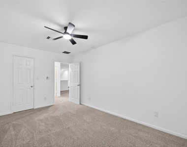 15807 Sonoma Park Drive - Photo Thumbnail 32