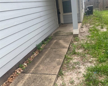 5815 Vinemont Lane - Photo Thumbnail 23