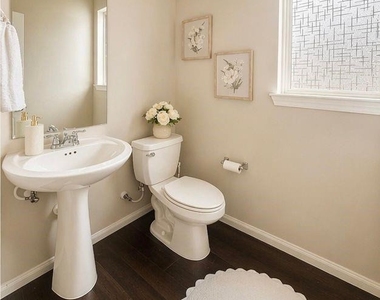 12310 Upper Mar Drive - Photo Thumbnail 10