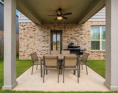 12310 Upper Mar Drive - Photo Thumbnail 4