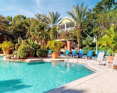 4207 S Dale Mabry Highway - Photo Thumbnail 36