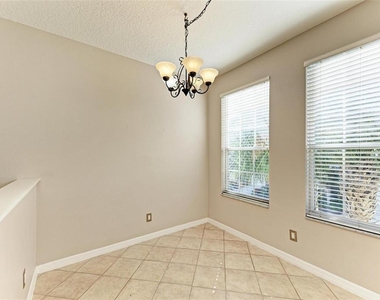 3047 Pointeview Drive - Photo Thumbnail 11