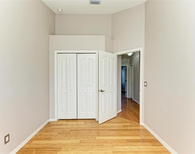 3047 Pointeview Drive - Photo Thumbnail 31