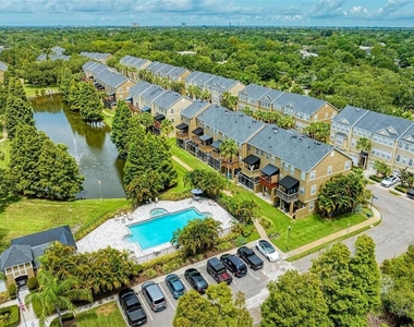 3047 Pointeview Drive - Photo Thumbnail 46