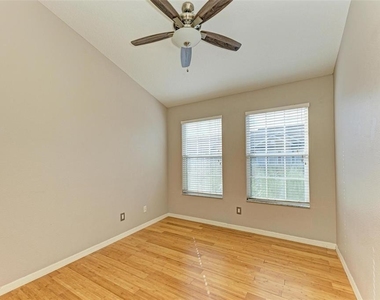 3047 Pointeview Drive - Photo Thumbnail 27