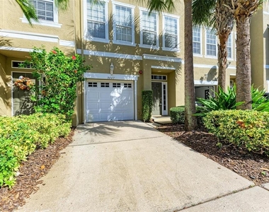 3047 Pointeview Drive - Photo Thumbnail 2