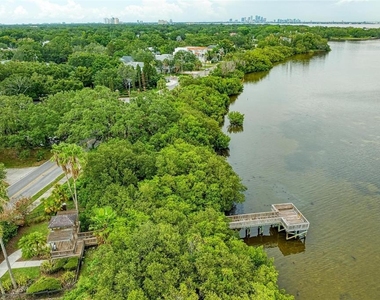 3047 Pointeview Drive - Photo Thumbnail 58