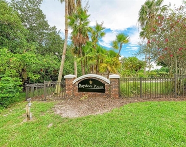 3047 Pointeview Drive - Photo Thumbnail 44