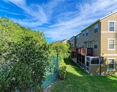 3047 Pointeview Drive - Photo Thumbnail 19