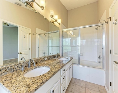 3047 Pointeview Drive - Photo Thumbnail 24