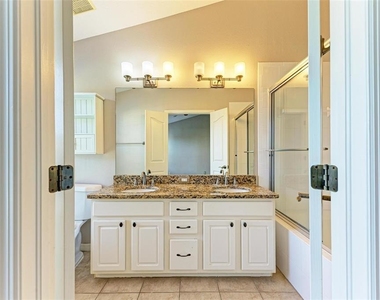 3047 Pointeview Drive - Photo Thumbnail 23