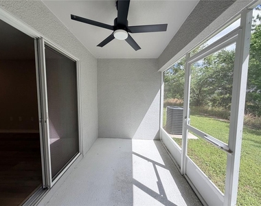 2738 Idyll Lakes Circle - Photo Thumbnail 17
